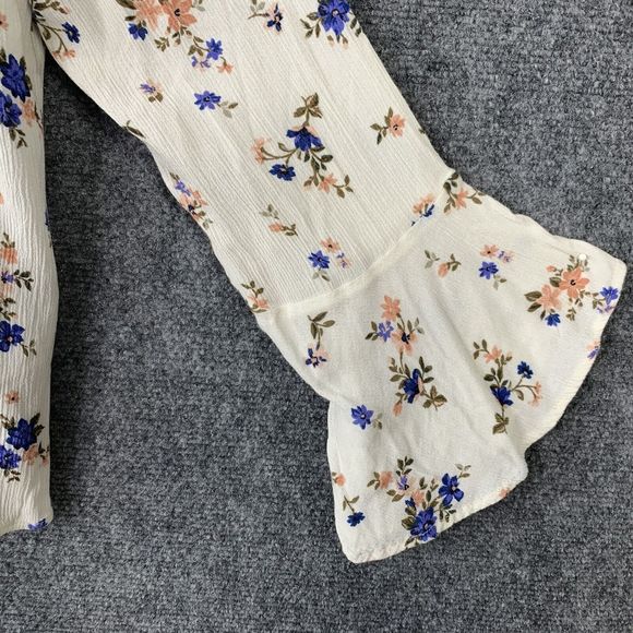 American Eagle Cream Floral Long Sleeved Ruffled Crepe Rayon Keyhole Top Sz XL - Picture 3 of 11